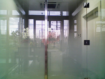 外側より撮影です。