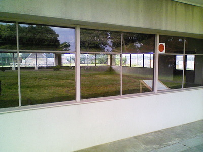 低反射、反射防止フィルム施工前です。