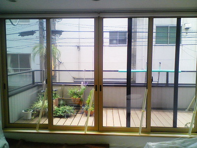 飛散防止フィルム施工前です