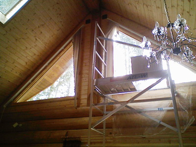 ローリングタワー作業です。