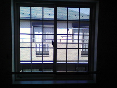 目隠しフィルムの【ローザンヌ】施工前です。