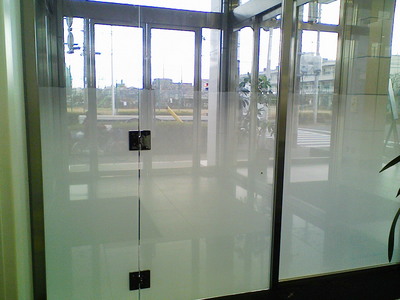 グラデーションフィルムの【エアリナ】貼りつけ完了です。